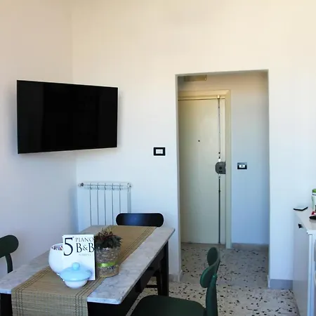 Bed & Breakfast 5° Piano Pompeï